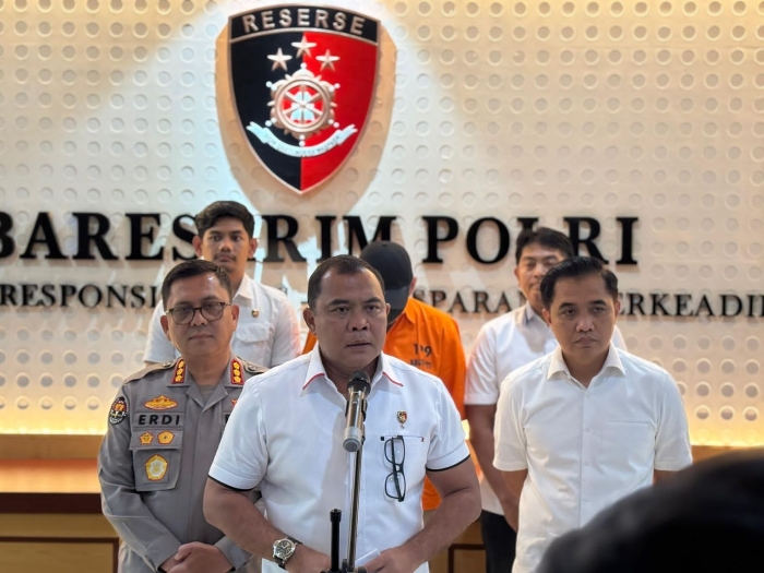 Polri Bongkar Kasus Sianida Ilegal Terbesar di Indonesia: 6.000 Drum Diamankan di Surabaya dan Pasuruan