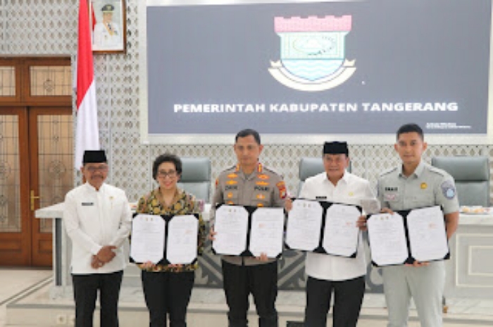 Polres Metro Tangerang Kota dan Pemda Teken MoU Penanganan Korban Kecelakaan Lalu Lintas Bersama 13 Rumah Sakit. Foto : (Humas Polres Metro Tangerang Kota)
