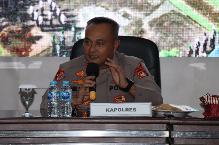 Kapolres Melawi, AKBP Harris Batara Simbolon, S.I.K., S.H., M.Tr.Opsla (Foto: Humas Polres Melawi)