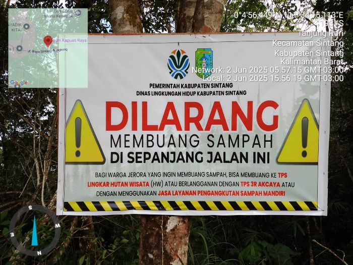 Tumpukan sampah liar di Jalan Jerora–Kelam Permai, Kabupaten Sintang, bikin resah pengguna jalan.DLH tegaskan itu bukan TPS resmi dan rencanakan sanksi adat untuk pelanggar.